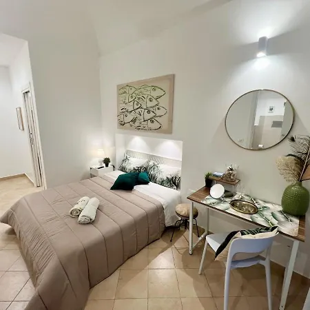 Cala Dei Sogni - Historic Center - Cala - Corso Vittorio *