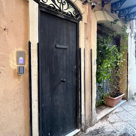 Cala Dei Sogni - Historic Center - Cala - Corso Vittorio Apartment